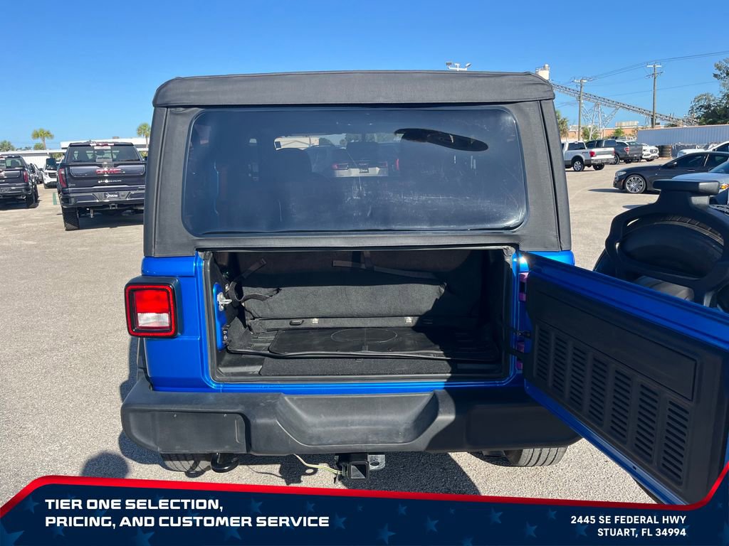 Used 2022 Jeep Wrangler Sport AWD/4WD image 10