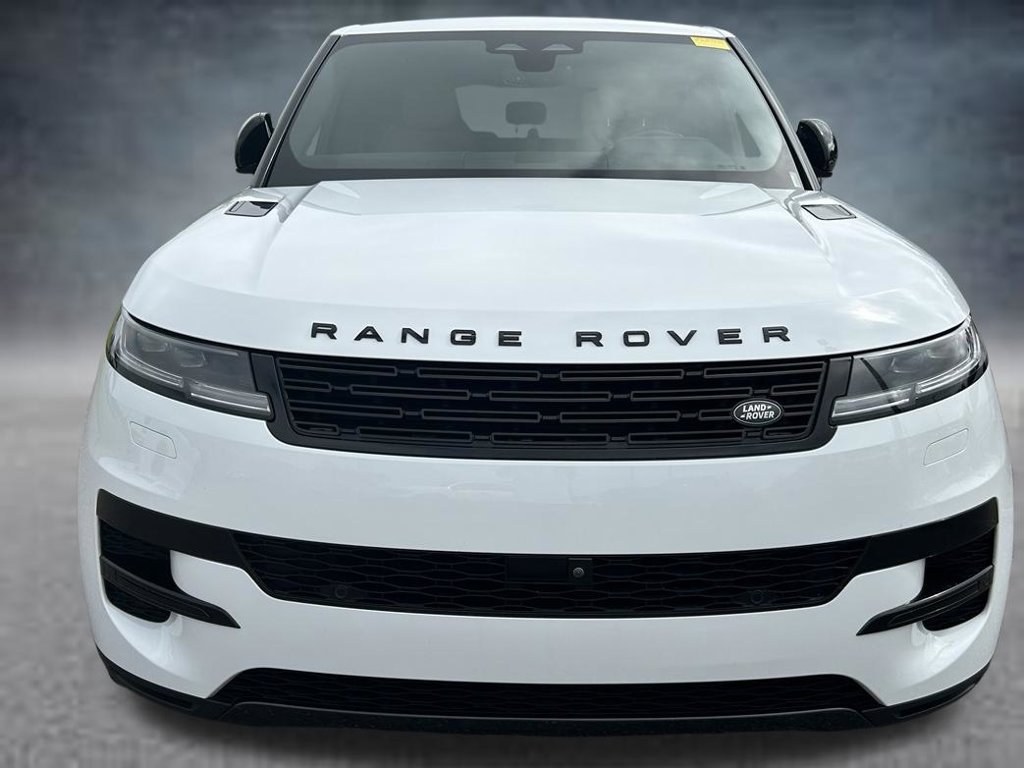 Used 2025 Land Rover Range Rover Sport SE AWD/4WD image 8