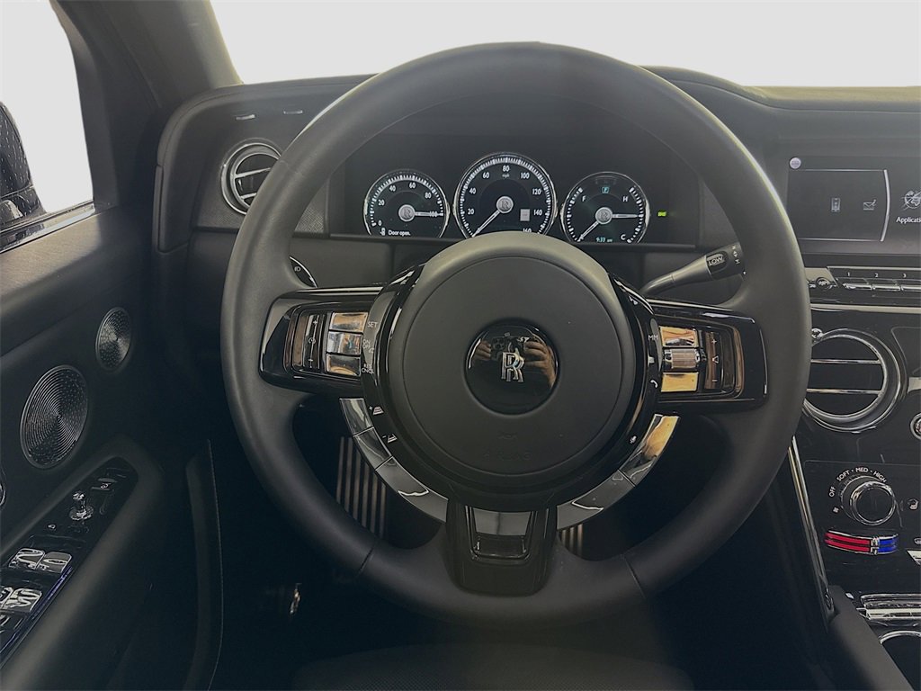 Used 2024 Rolls-Royce Cullinan image 11