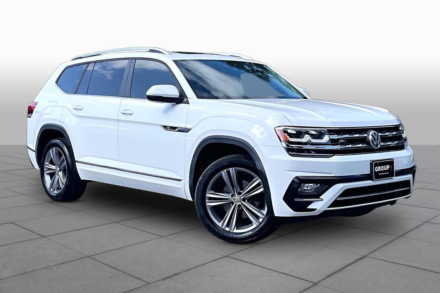 Used 2018 Volkswagen Atlas SEL w/ R-Line Package FWD image 3