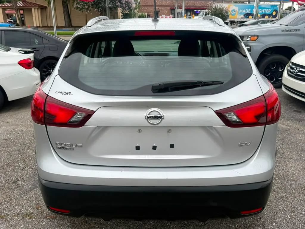 Used 2017 Nissan Rogue Sport SV FWD image 8