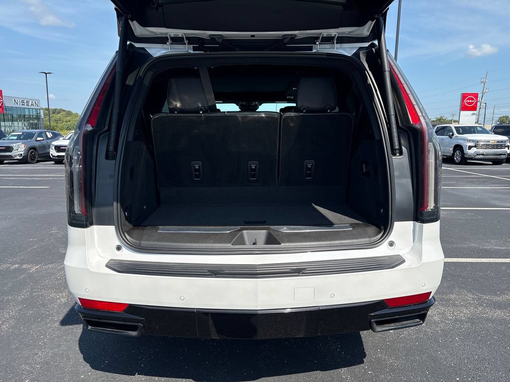 Used 2022 Cadillac Escalade Sport Platinum AWD/4WD image 9