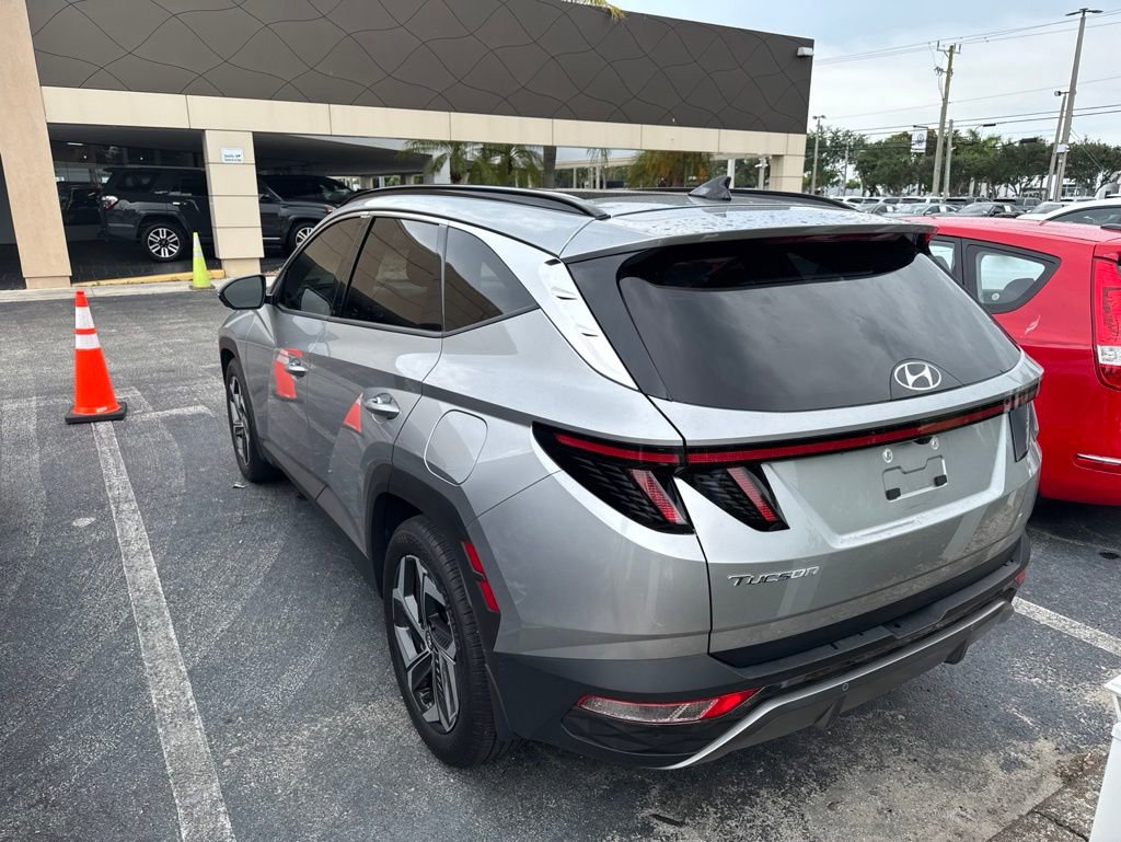 Certified 2024 Hyundai Tucson Limited FWD image 17