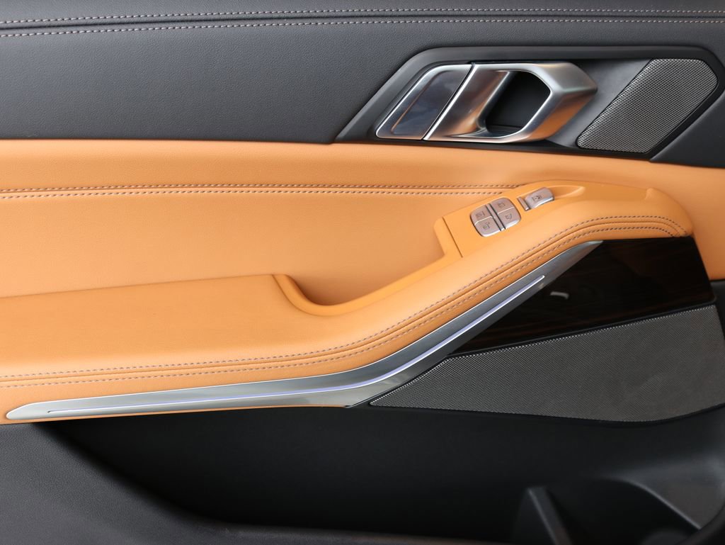 Used 2023 BMW X7 xDrive40i w/ M Sport Package AWD/4WD image 22