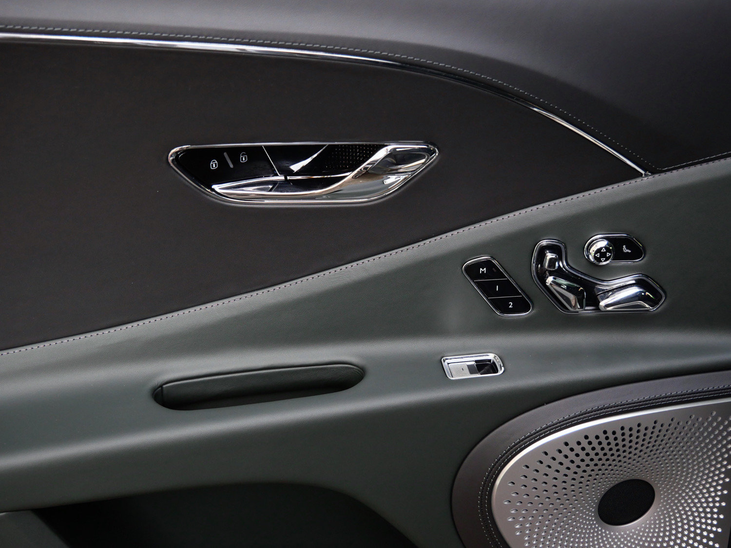 New 2026 Bentley Flying Spur V8 AWD/4WD image 20