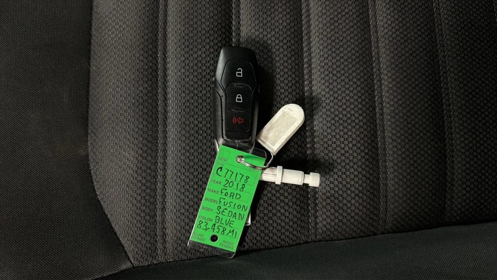 Used 2018 Ford Fusion SE w/ Fusion SE Technology Package FWD image 28