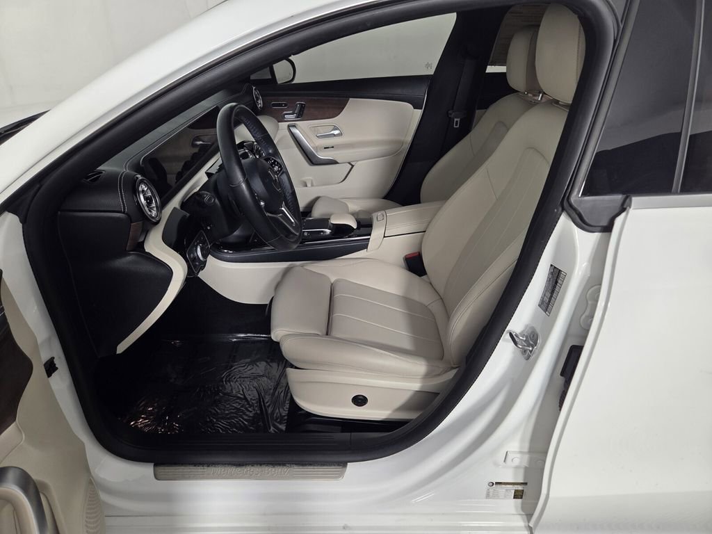 Used 2023 Mercedes-Benz CLA 250 4MATIC w/ Premium Package image 12