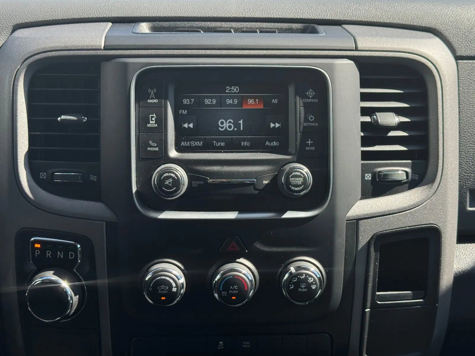 Used 2016 RAM 1500 Express image 21