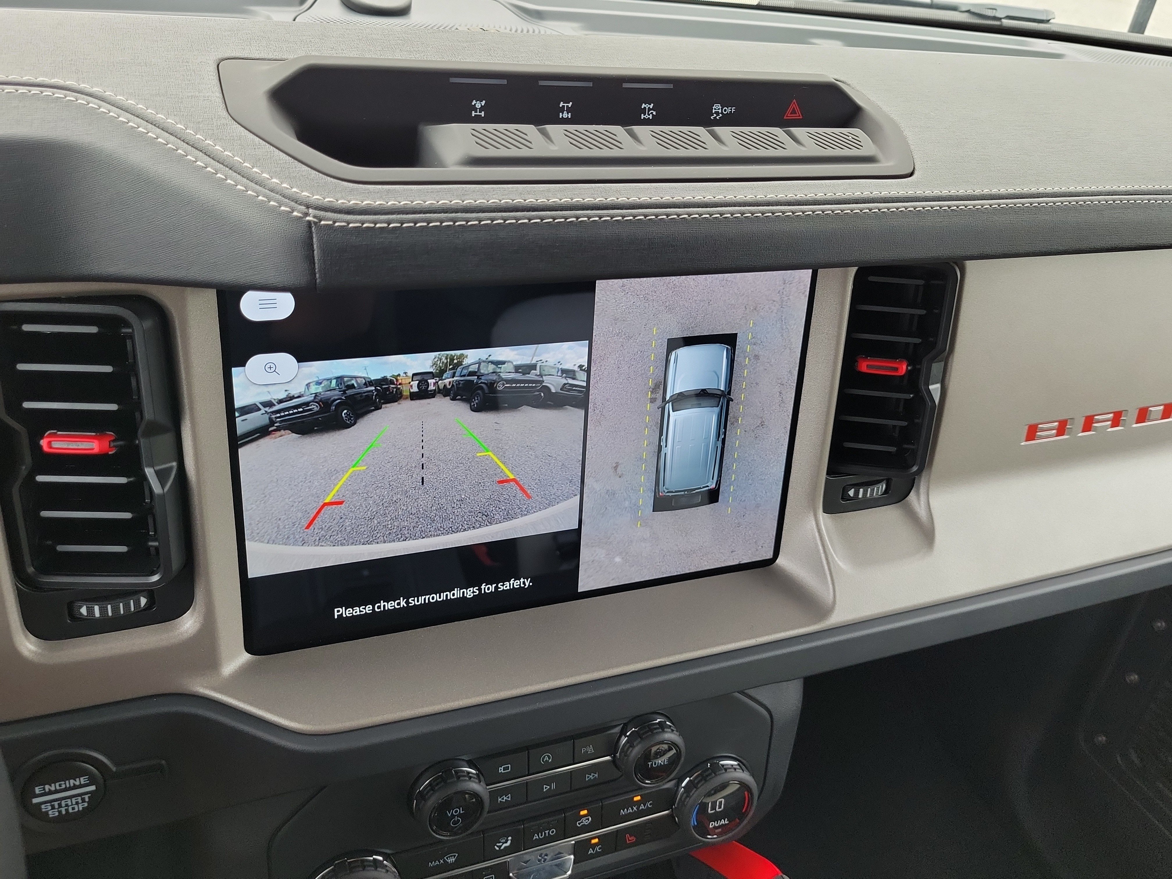 New 2026 Ford Bronco Outer Banks w/ Sasquatch Package AWD/4WD image 19