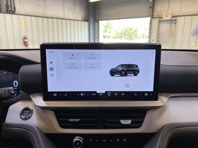 Used 2026 Ford Explorer Active RWD image 40