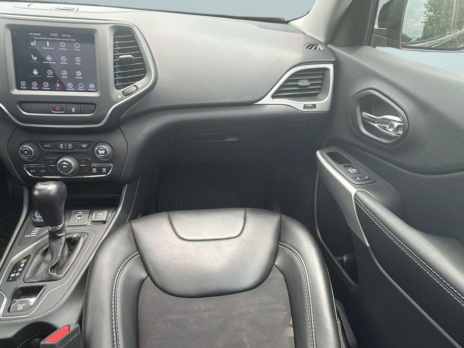 Used 2022 Jeep Cherokee Latitude w/ Sun & Sound Group AWD/4WD image 28