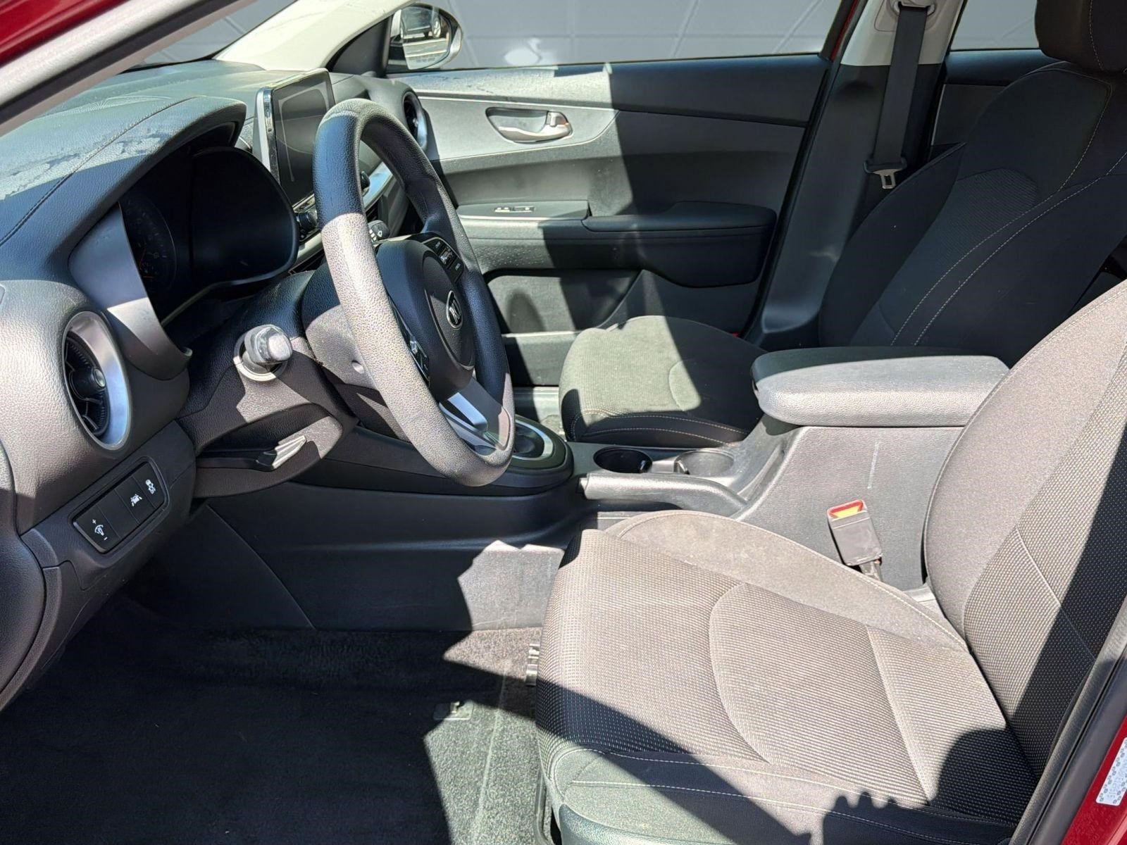 Used 2019 Kia Forte LXS FWD image 5