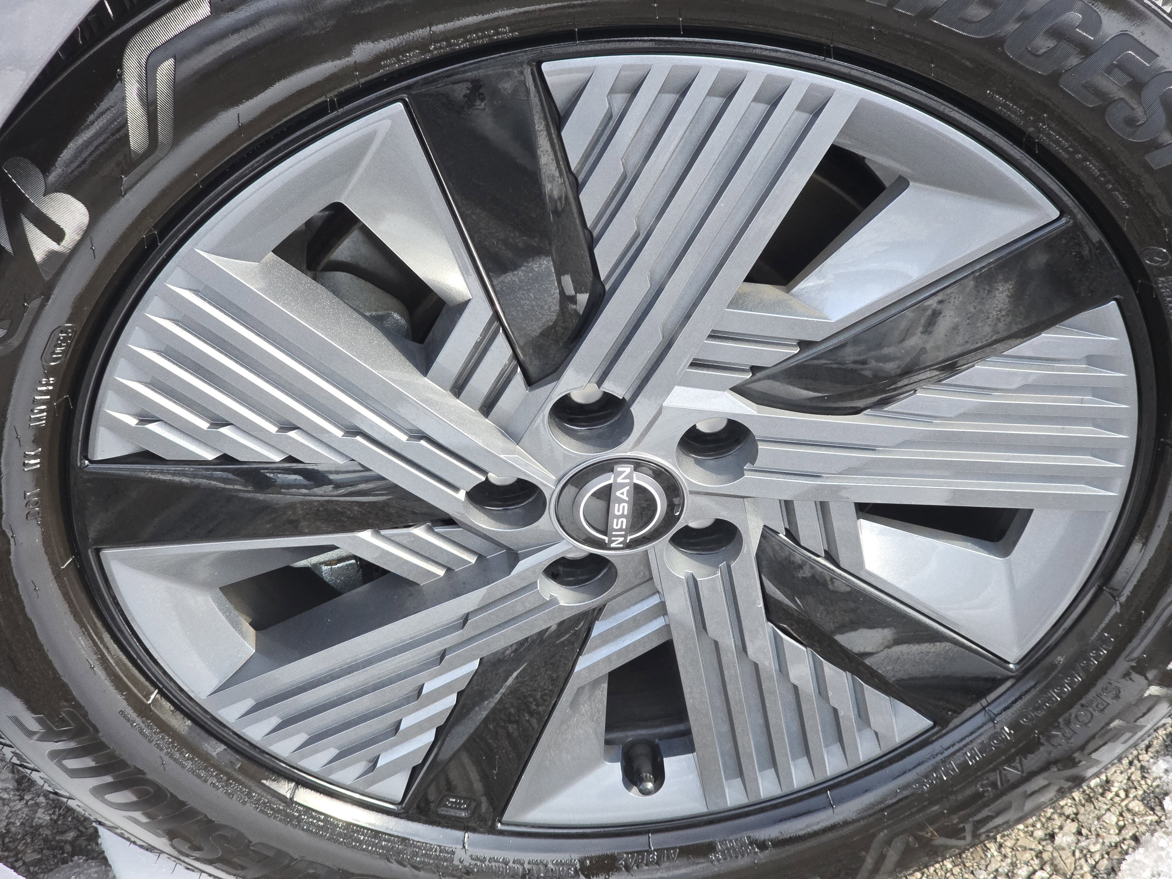 Used 2025 Nissan Murano SL image 3