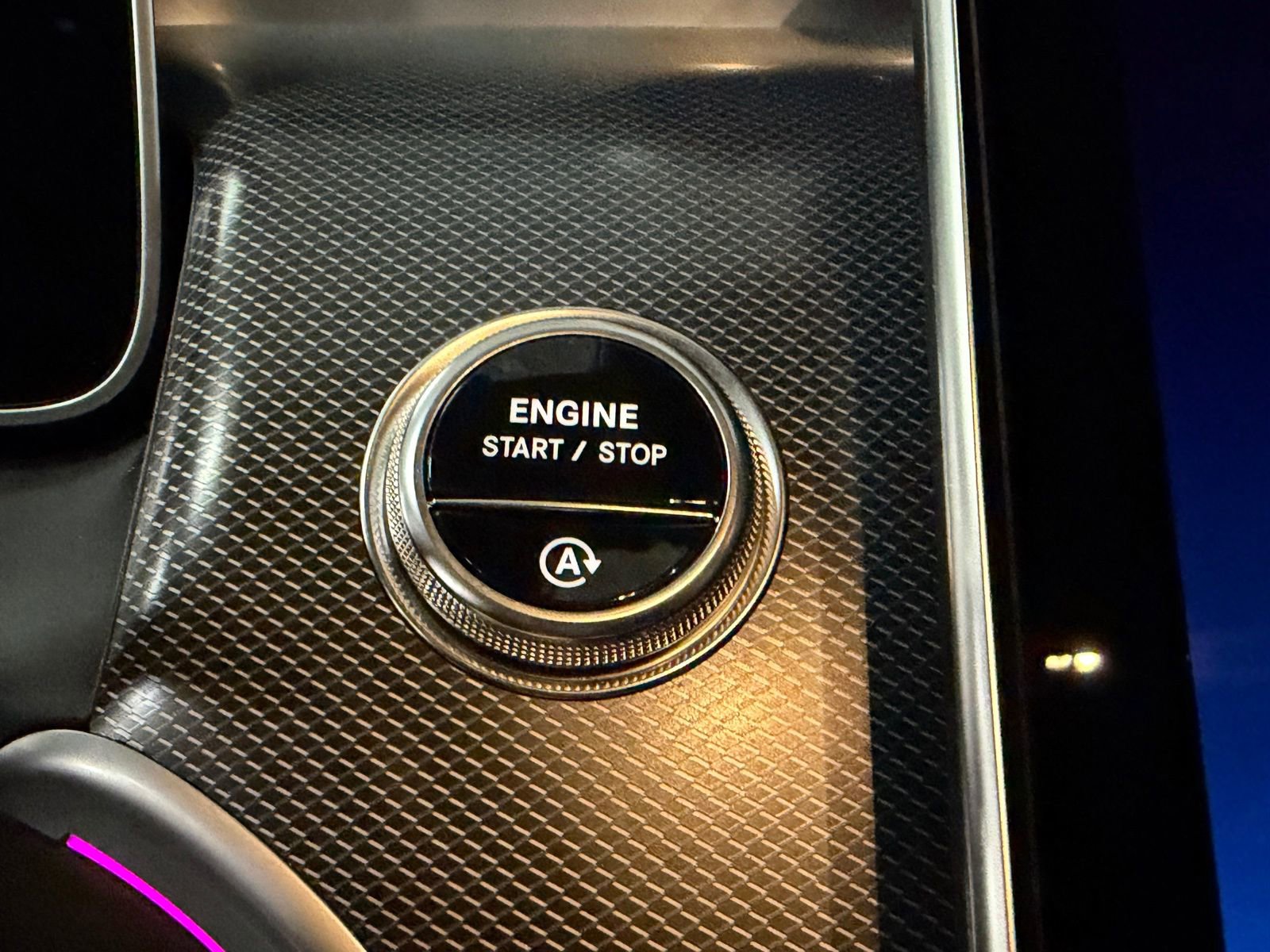 Certified 2025 Mercedes-Benz GLC 300 4MATIC image 31