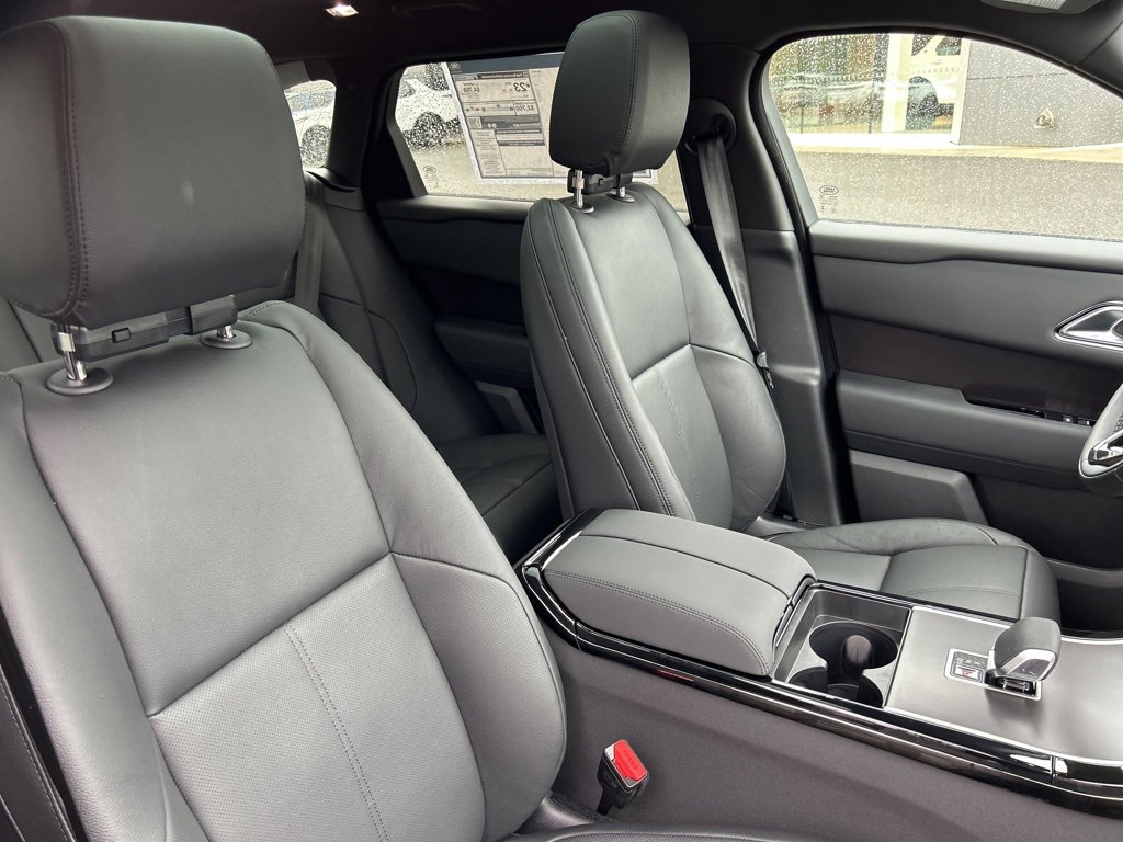 New 2026 Land Rover Range Rover Velar Dynamic SE image 21