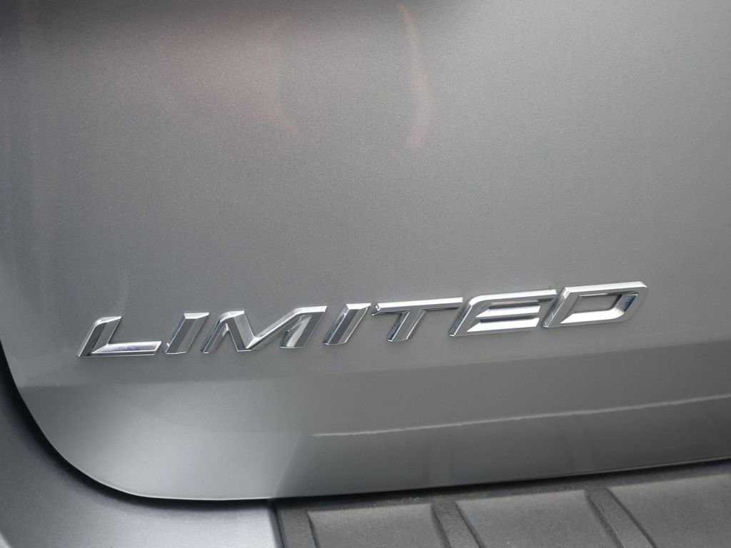 Used 2020 Ford Explorer Limited w/ Hybrid Equipment Group 310A image 32