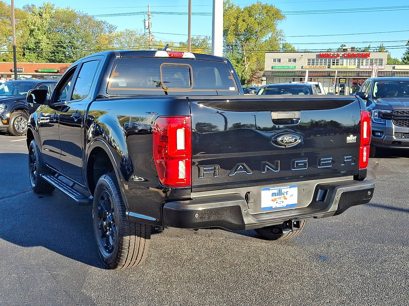 Certified 2023 Ford Ranger XLT w/ Equipment Group 302A High image 4