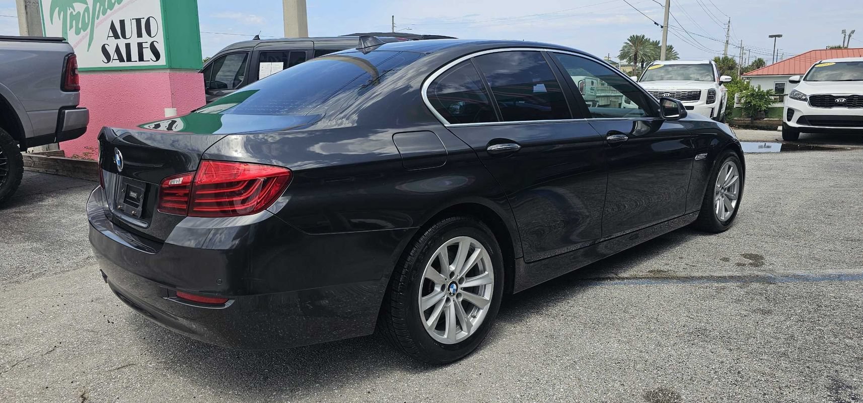 Used 2016 BMW 528i xDrive Sedan AWD/4WD image 5