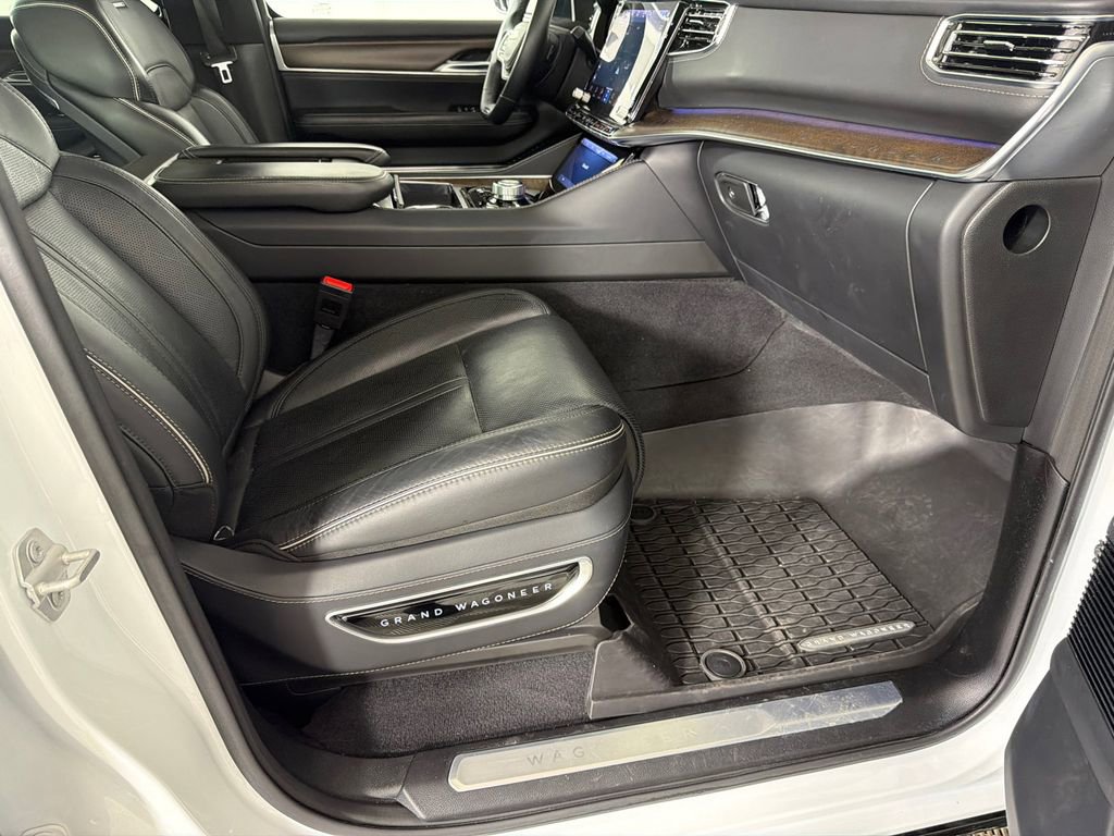 Used 2023 Jeep Grand Wagoneer Series II image 15