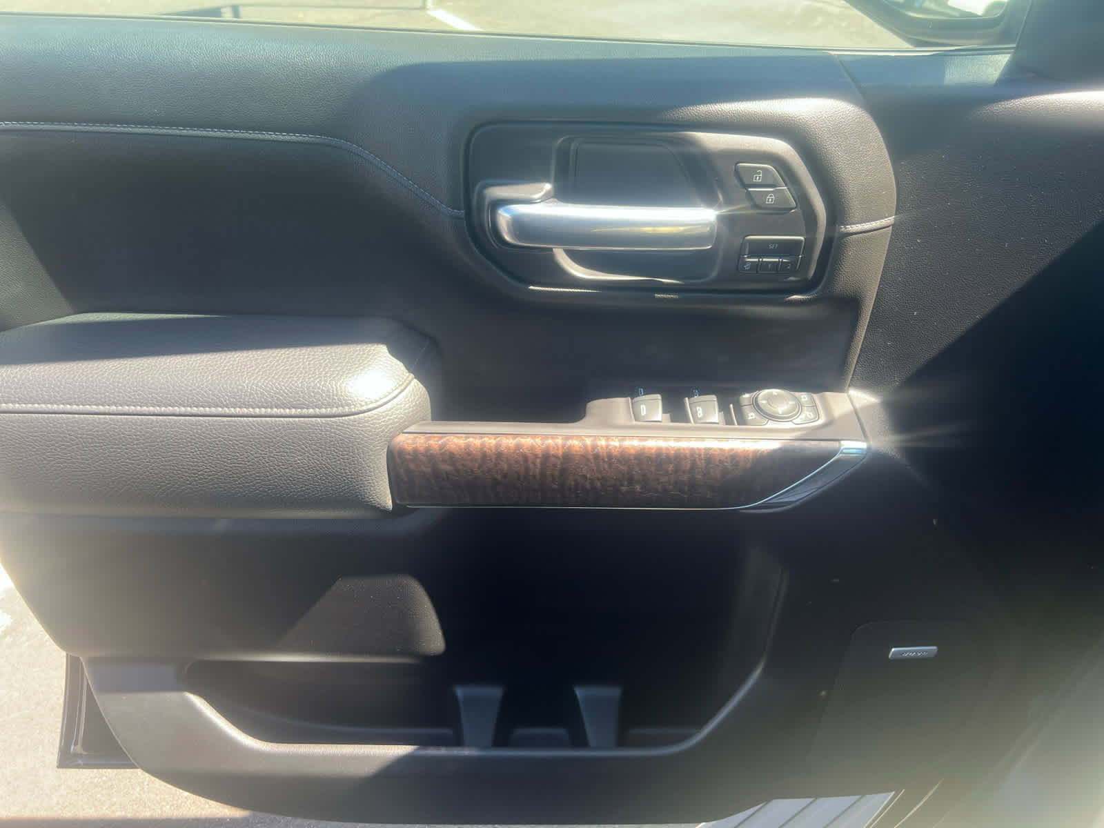 Used 2021 GMC Sierra 1500 Denali w/ Denali Ultimate Package image 13