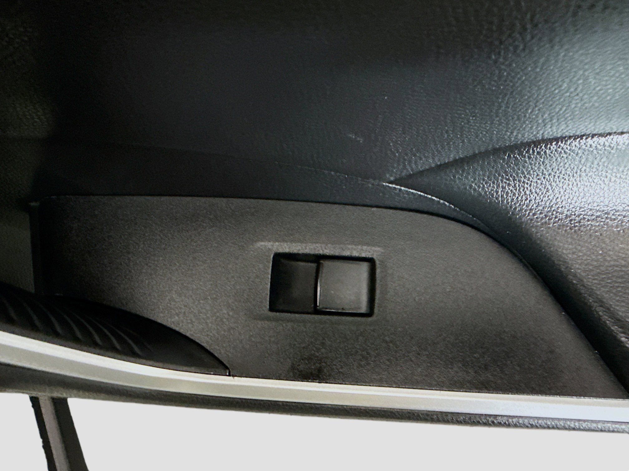 Used 2023 Toyota RAV4 LE image 30