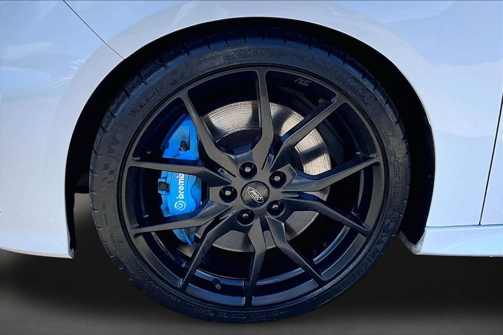 Used 2017 Ford Focus RS AWD/4WD image 32