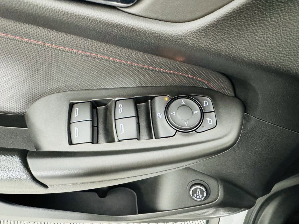 Used 2024 Chevrolet TrailBlazer RS w/ Convenience Package image 7