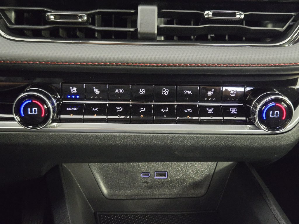 New 2026 Chevrolet Equinox RS w/ Convenience Package III FWD image 20