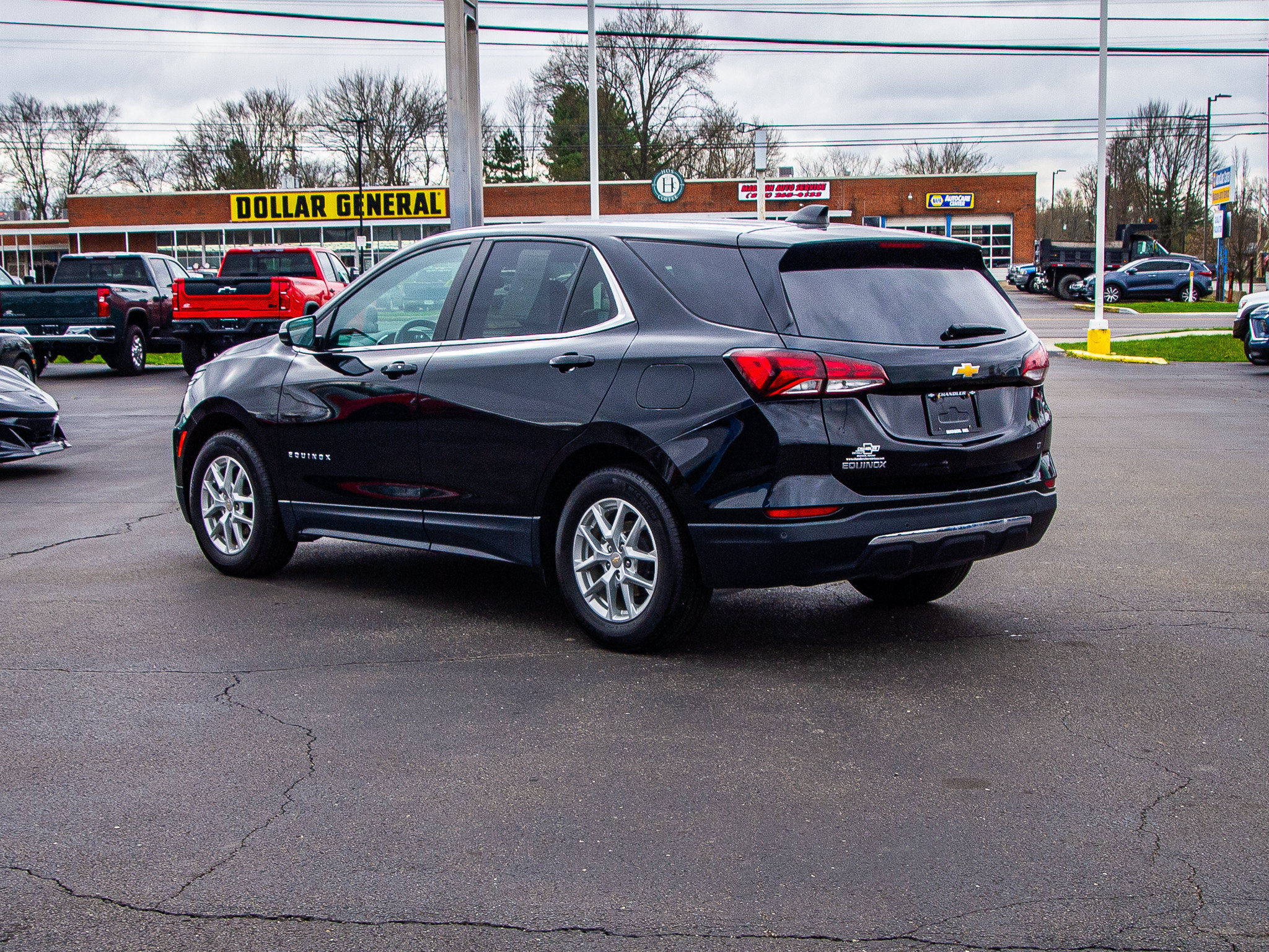 Used 2023 Chevrolet Equinox LT FWD image 5