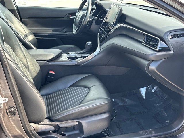 Certified 2021 Toyota Camry SE w/ Cold Weather Package image 9