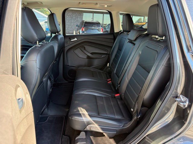 Used 2018 Ford Escape Titanium w/ Ford Safe & Smart Package FWD image 11