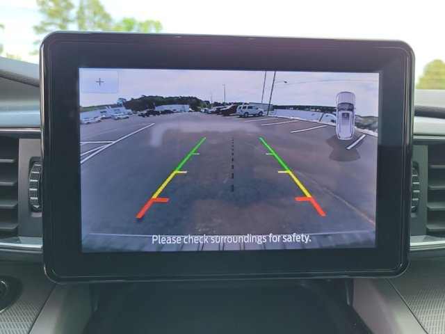 Used 2023 Ford Explorer XLT w/ Equipment Group 202A RWD image 21