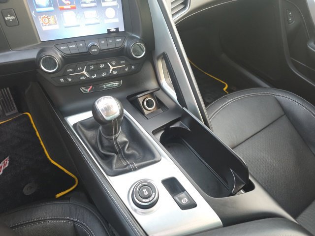 Used 2016 Chevrolet Corvette Stingray Coupe w/ 2LT Preferred Equipment Group RWD image 21