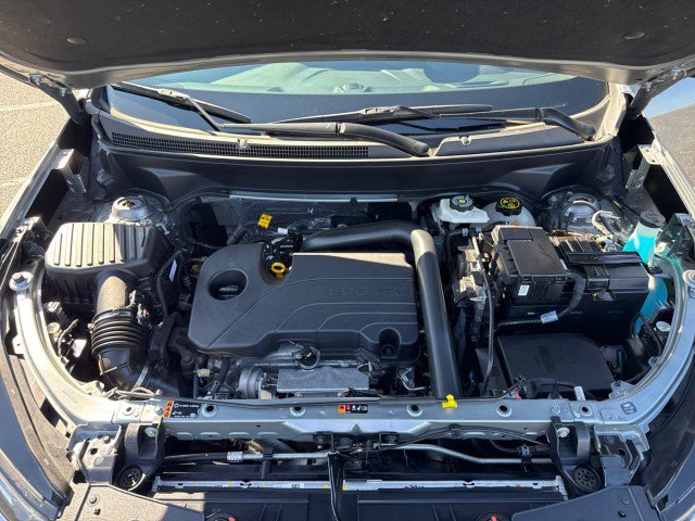 Used 2024 Chevrolet Equinox LT w/ LPO, Floor Liner Package FWD image 33