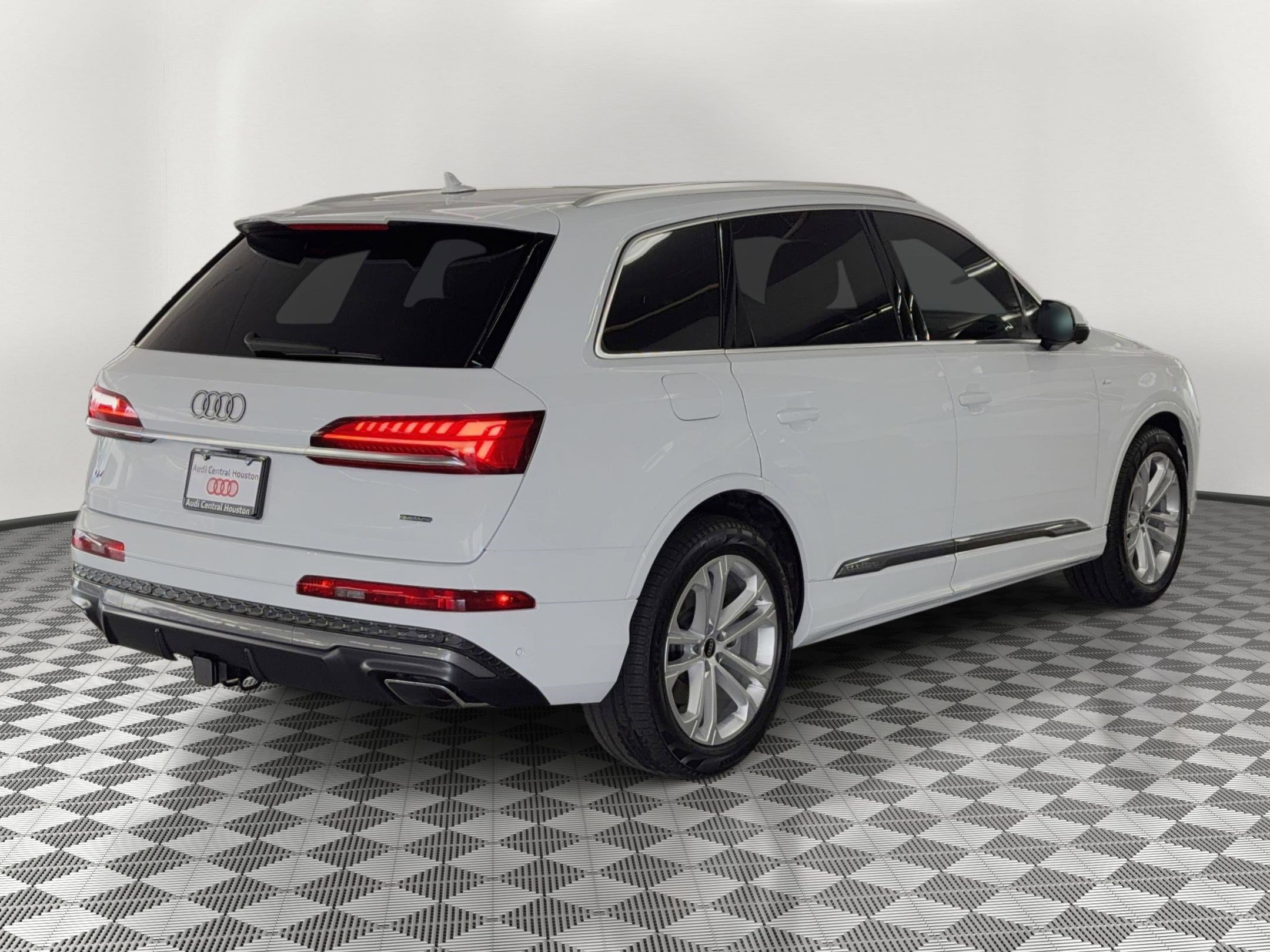 New 2026 Audi Q7 Premium Plus AWD/4WD image 9