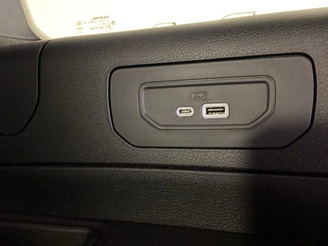 Used 2022 Jeep Grand Cherokee L Overland w/ Luxury Tech Group IV image 10