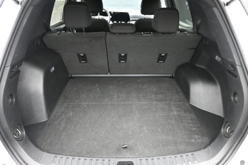 Used 2025 Chevrolet Equinox LT AWD/4WD image 12