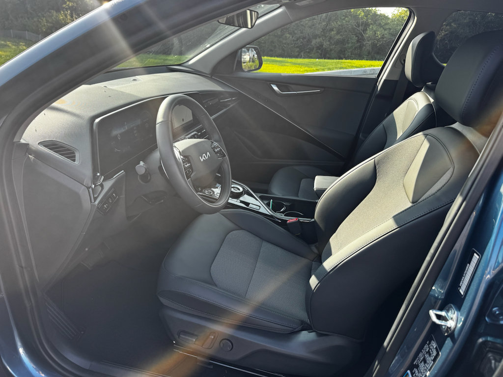 Used 2026 Kia Niro Wind w/ Wind Preserve Package FWD image 10