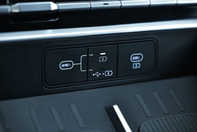 Used 2024 Hyundai Santa Fe SE image 38