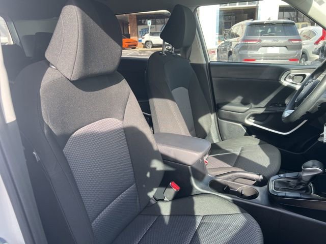 Used 2022 Kia Soul LX image 23