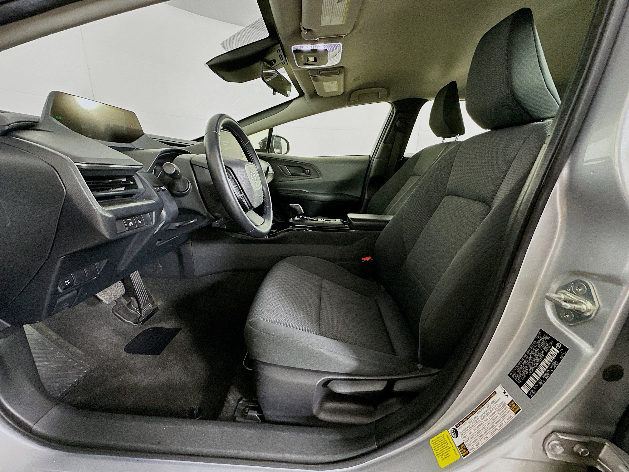 Used 2024 Toyota Prius LE image 13