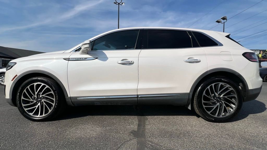 Used 2019 Lincoln Nautilus Reserve image 3