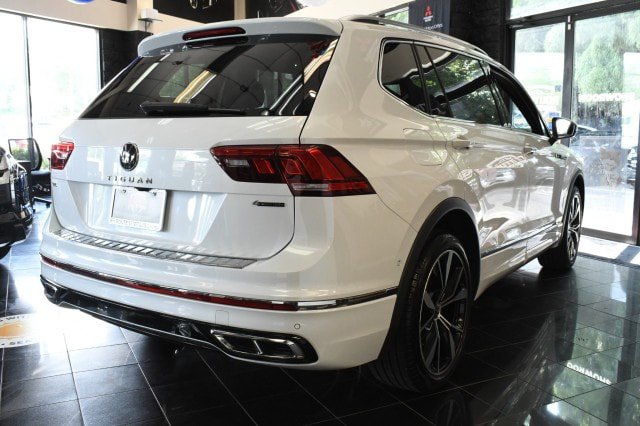 Used 2022 Volkswagen Tiguan SEL R-Line AWD/4WD image 14