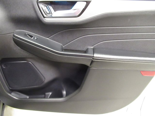 Used 2024 Ford Escape Platinum AWD/4WD image 10