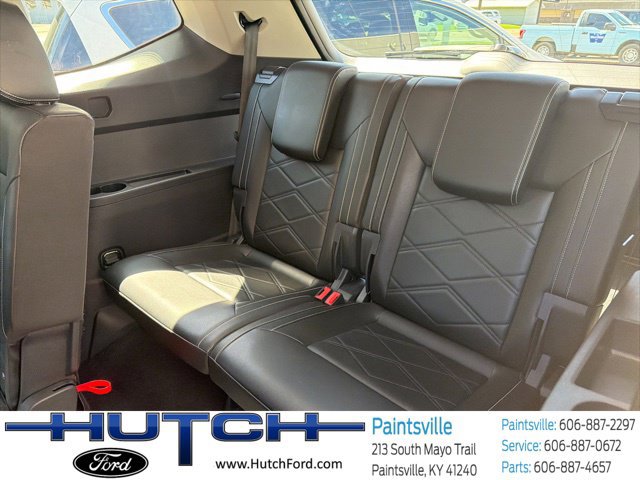 Used 2025 Volkswagen Atlas SE AWD/4WD image 12