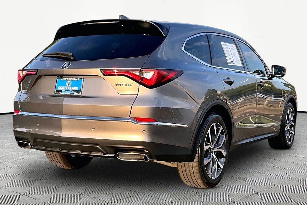 Used 2024 Acura MDX w/ Technology Package FWD image 6