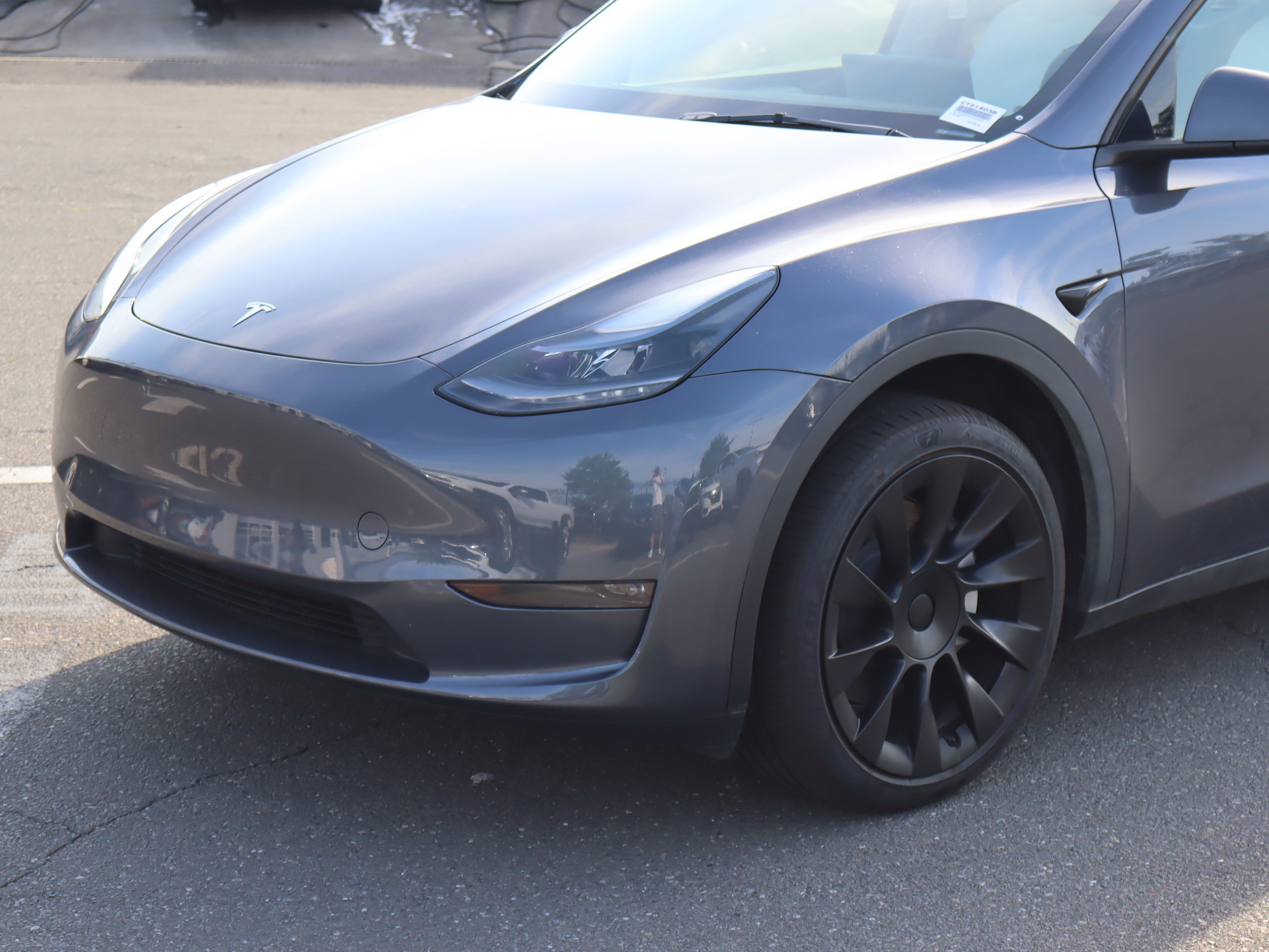 Used 2023 Tesla Model Y AWD image 6