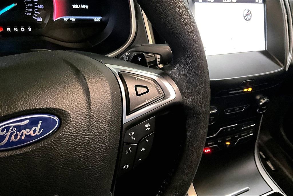 Used 2019 Ford Edge SEL w/ Equipment Group 201A image 21