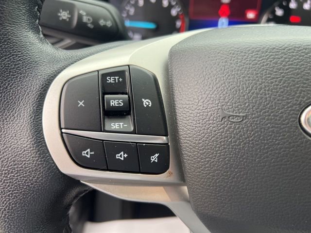 Used 2022 Ford Explorer XLT image 23