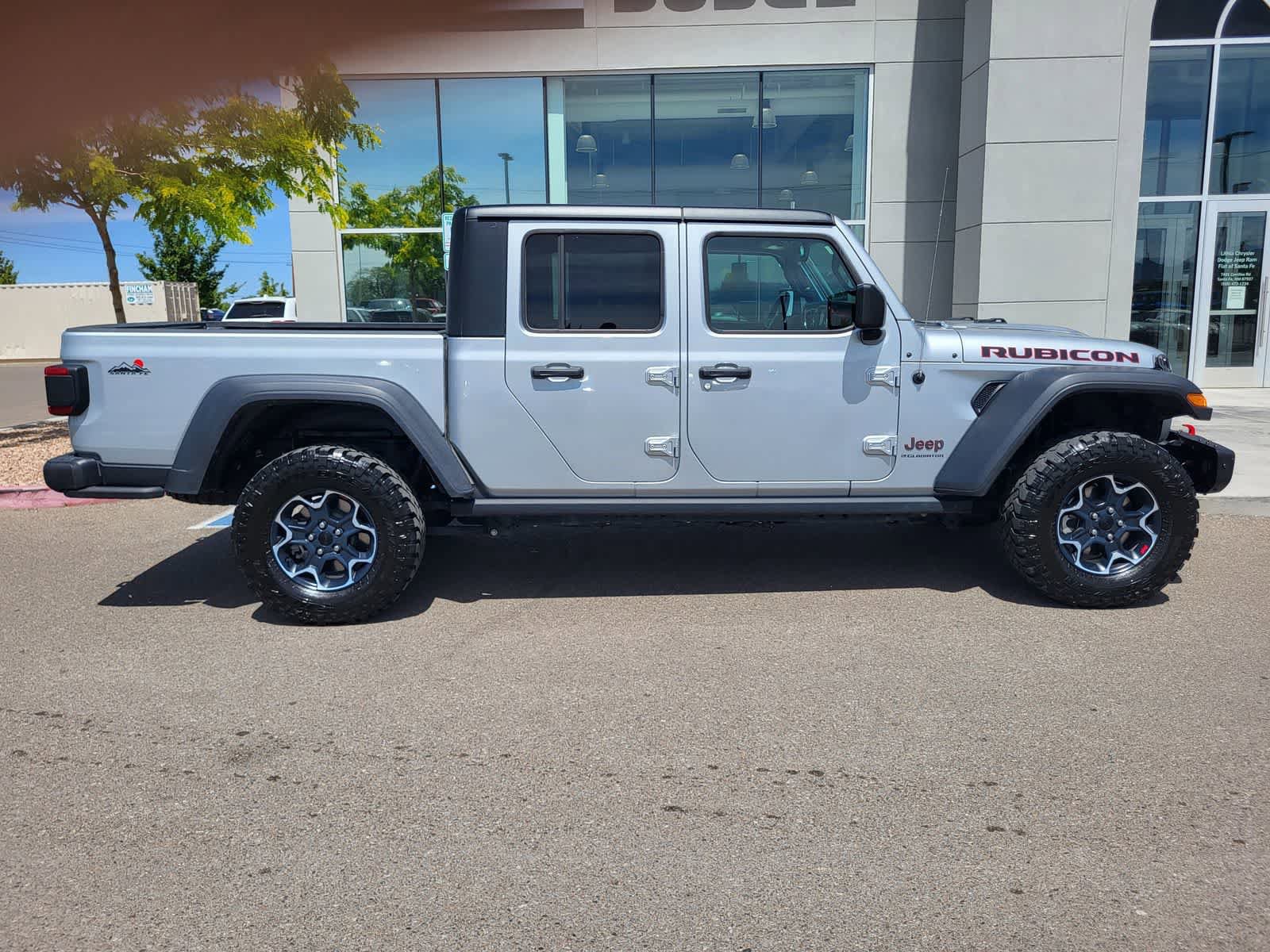 Used 2023 Jeep Gladiator Rubicon w/ LED Lighting Group AWD/4WD image 4